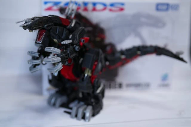 AZデスザウラーをレビュー！所有欲を満たせる高額ゾイド